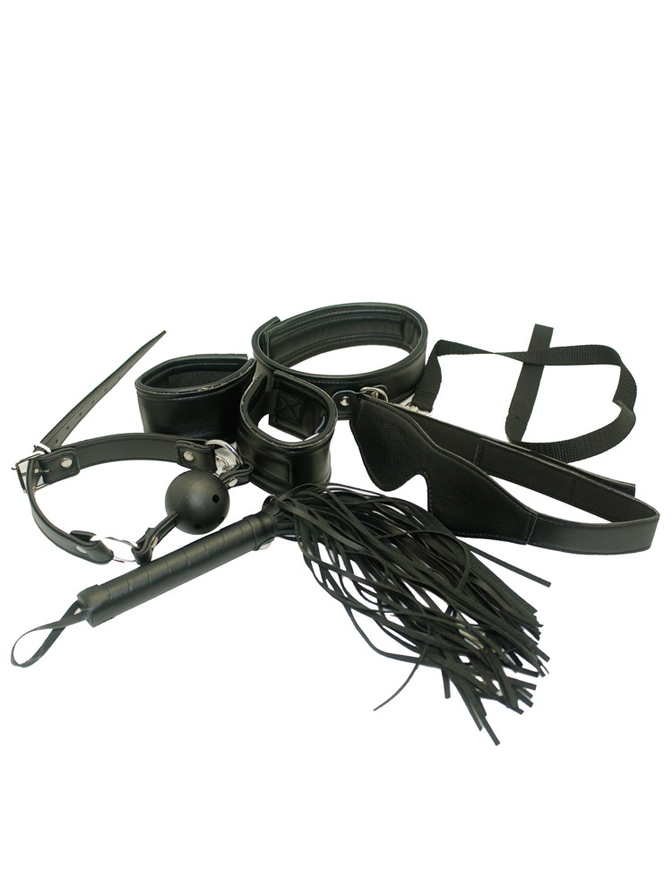 Beginner&apos;s Black or Red Bondage Kit Black